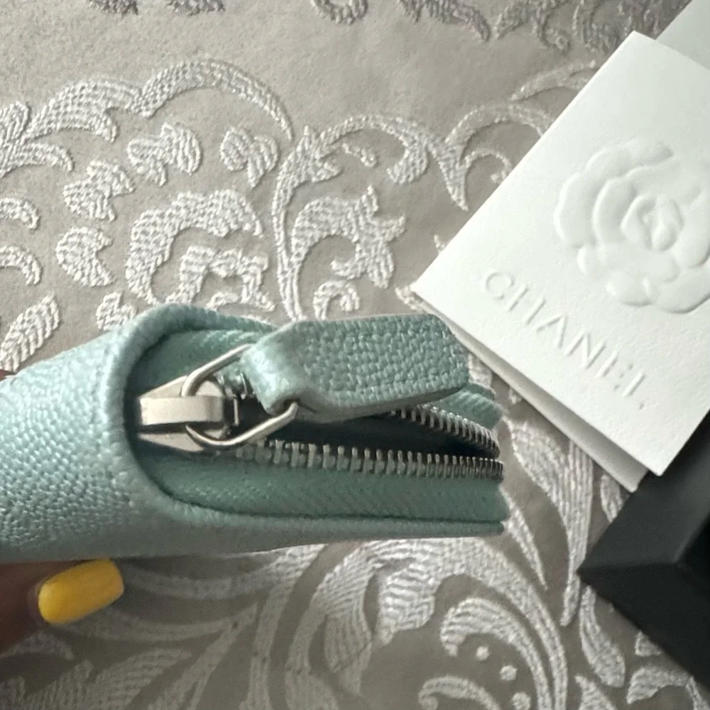 CHANEL Light Blue Leather Zipped Coin Purse (New in Box)